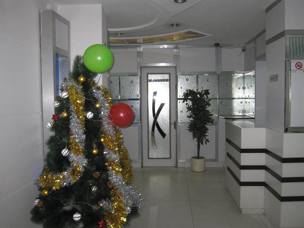 Hotel Kwality Нью-Делі Екстер'єр фото
