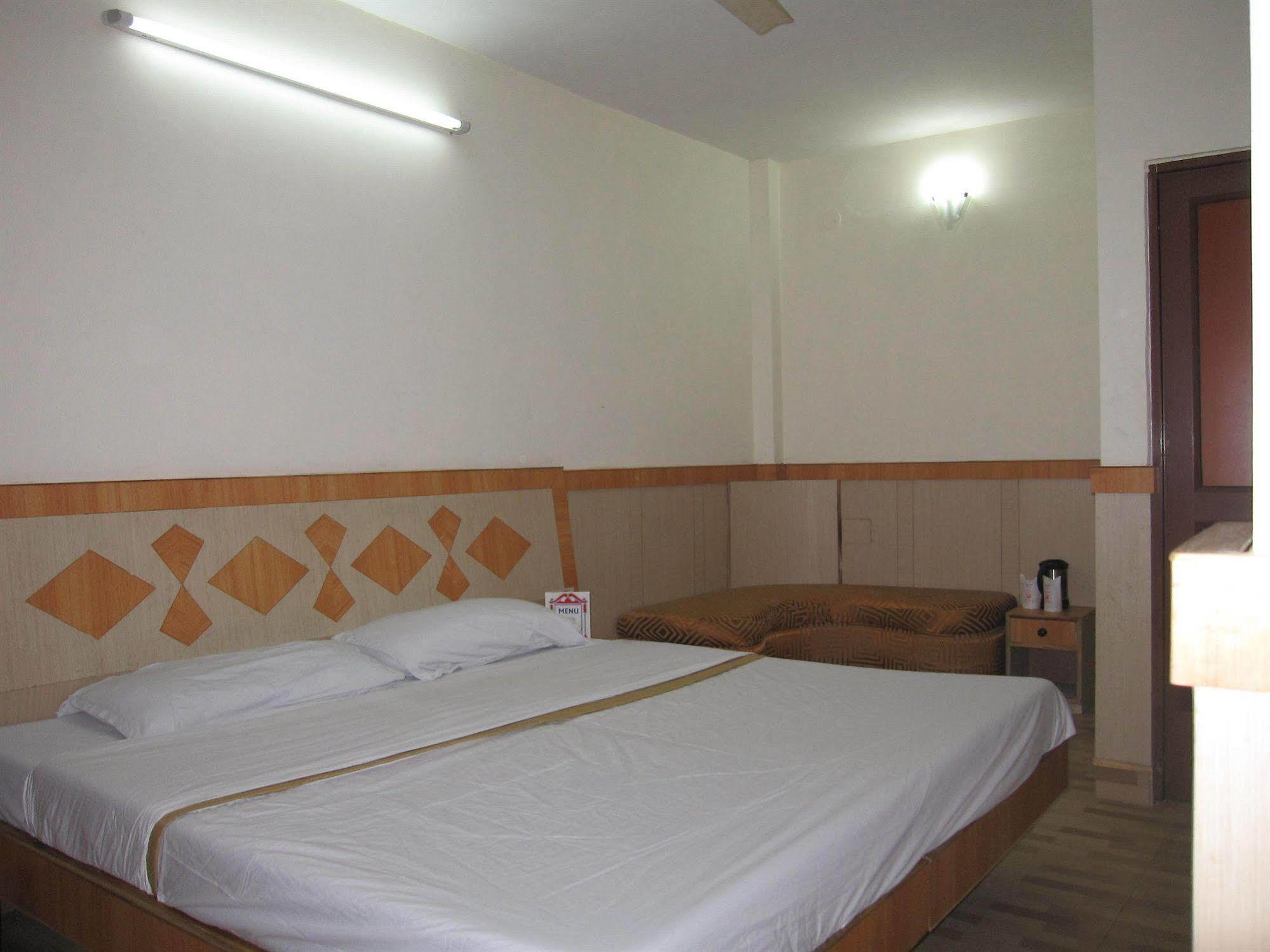 Hotel Kwality Нью-Делі Екстер'єр фото