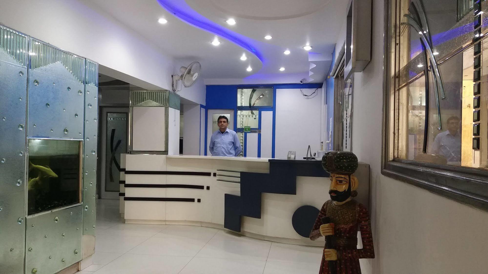 Hotel Kwality Нью-Делі Екстер'єр фото
