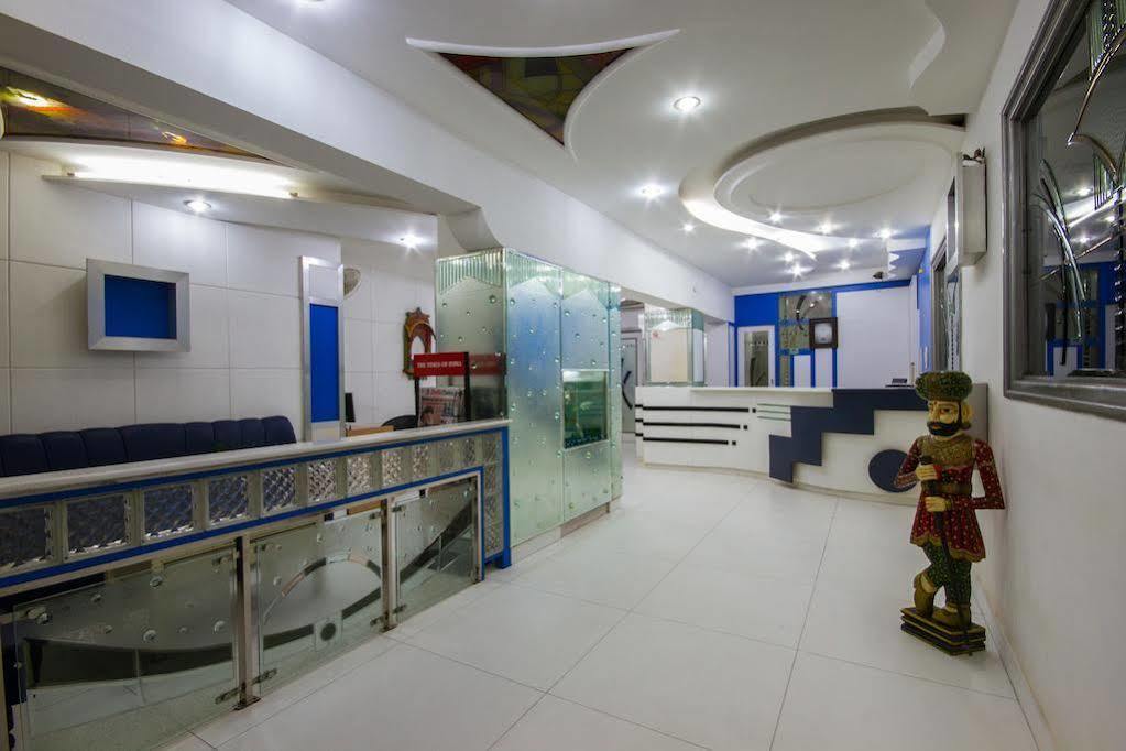 Hotel Kwality Нью-Делі Екстер'єр фото