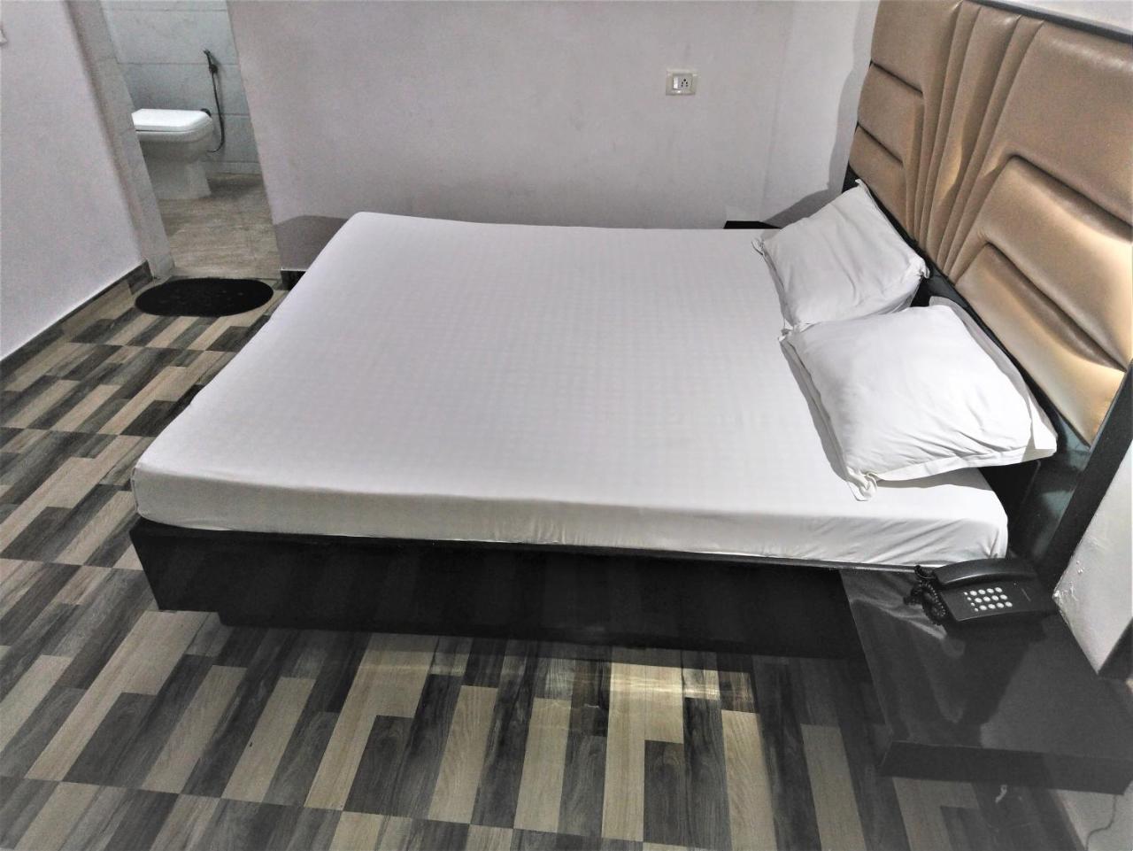 Hotel Kwality Нью-Делі Екстер'єр фото